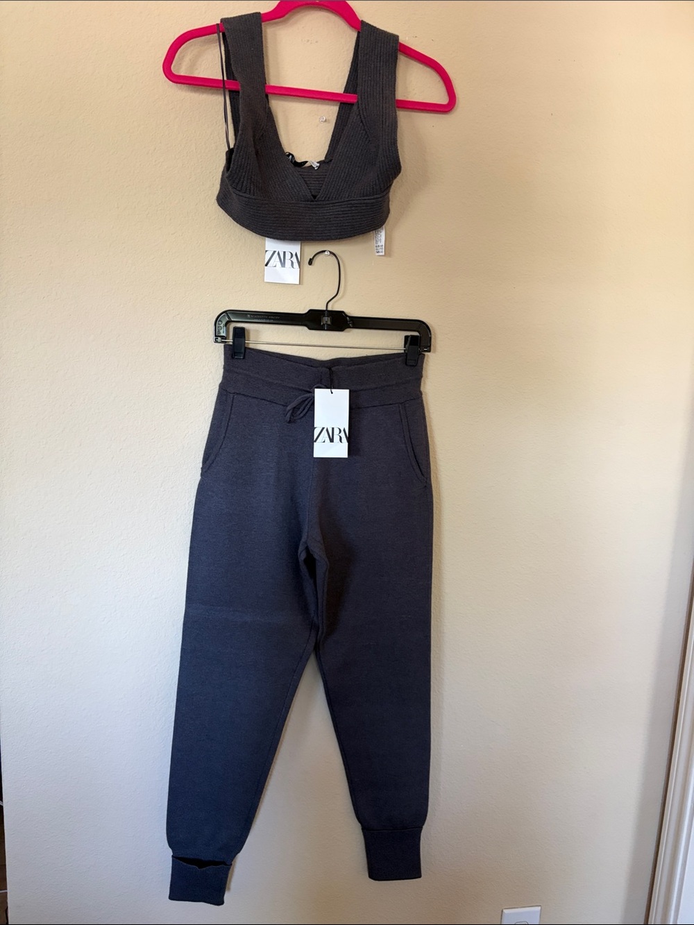 NWT Zara Women's Ankle Knit Jogger Pants with Cropped Top Bra Charcoal Medium